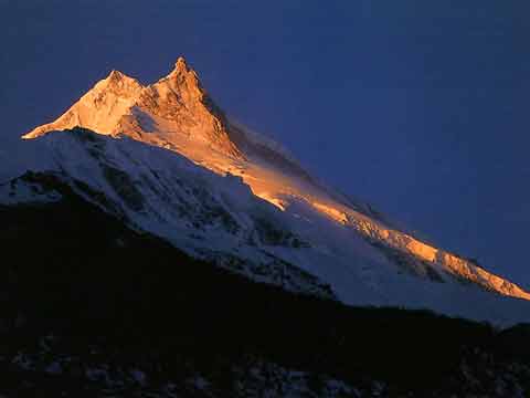 
Manaslu sunrise from south at Sama - Climbing The Worlds 14 Highest Mountains book 
